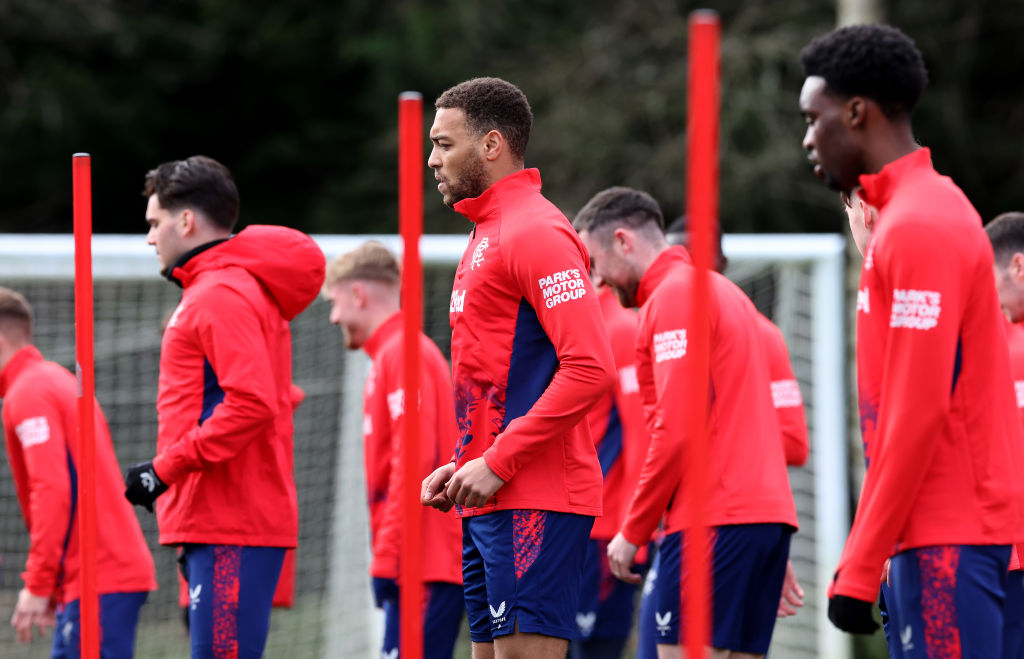 Cagliari, Bonato punta Dessers per l’attacco: le ultime