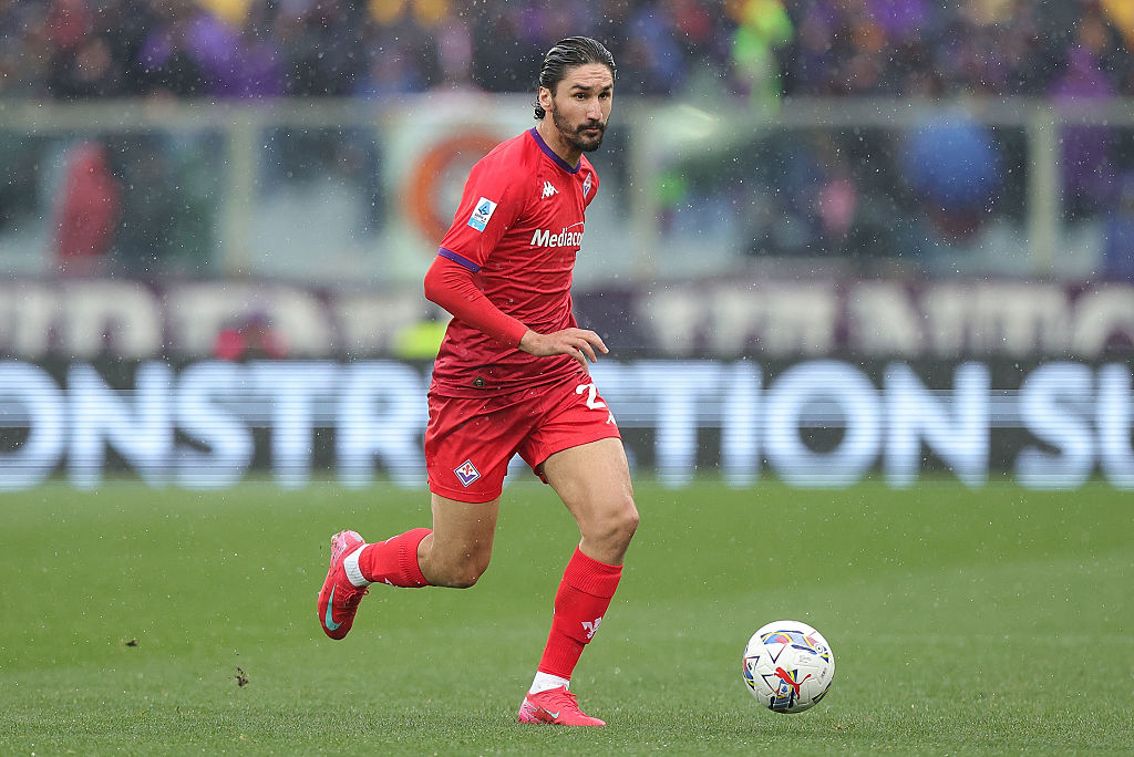 Il Cagliari su Adli: il centrocampista del Milan verso la Sardegna