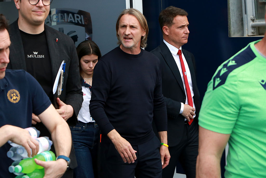 Santacroce snobba il Cagliari: “Napoli, attenzione solo a Genoa e Parma”