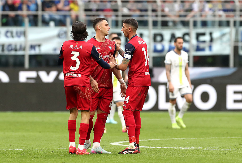 Cagliari Calcio: svelata la maglia ‘Breathe’ per il 2025-2026