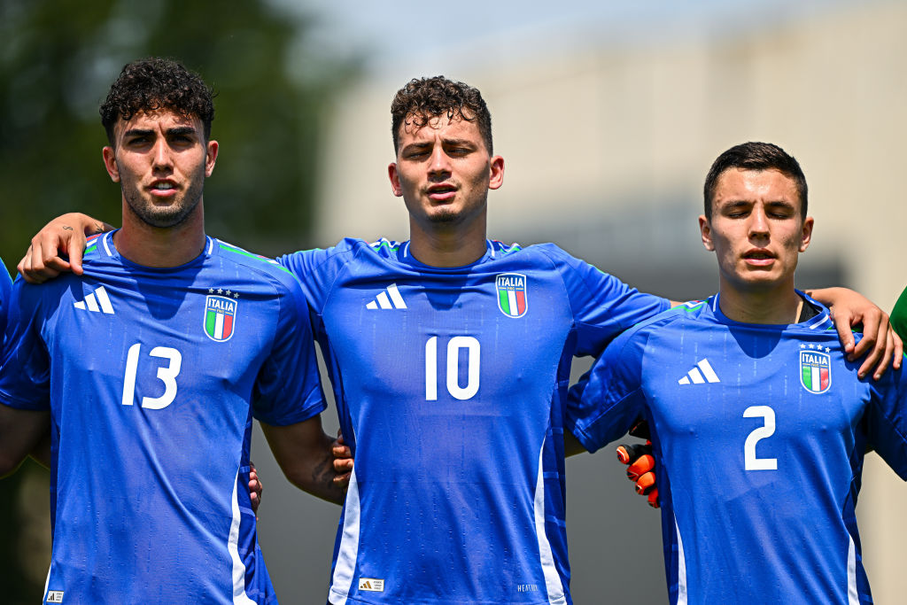 Cagliari, difesa in evoluzione: Veroli resta, incertezza Wieteska