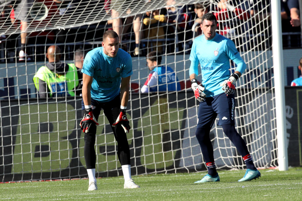 Radunovic verso Modena: il Cagliari valuta il futuro del portiere