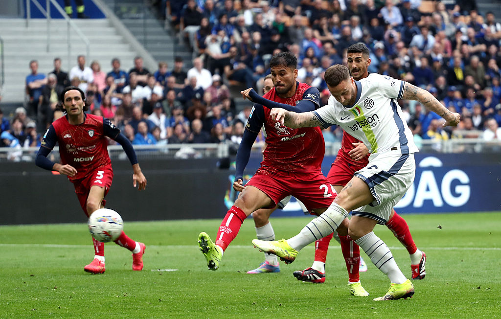 Cagliari, Palomino verso l’addio: strategia e futuro del difensore