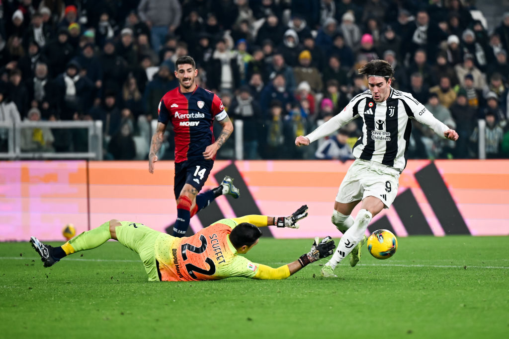 Cagliari, mercato in uscita: Rog e Hatzidiakos ai saluti?