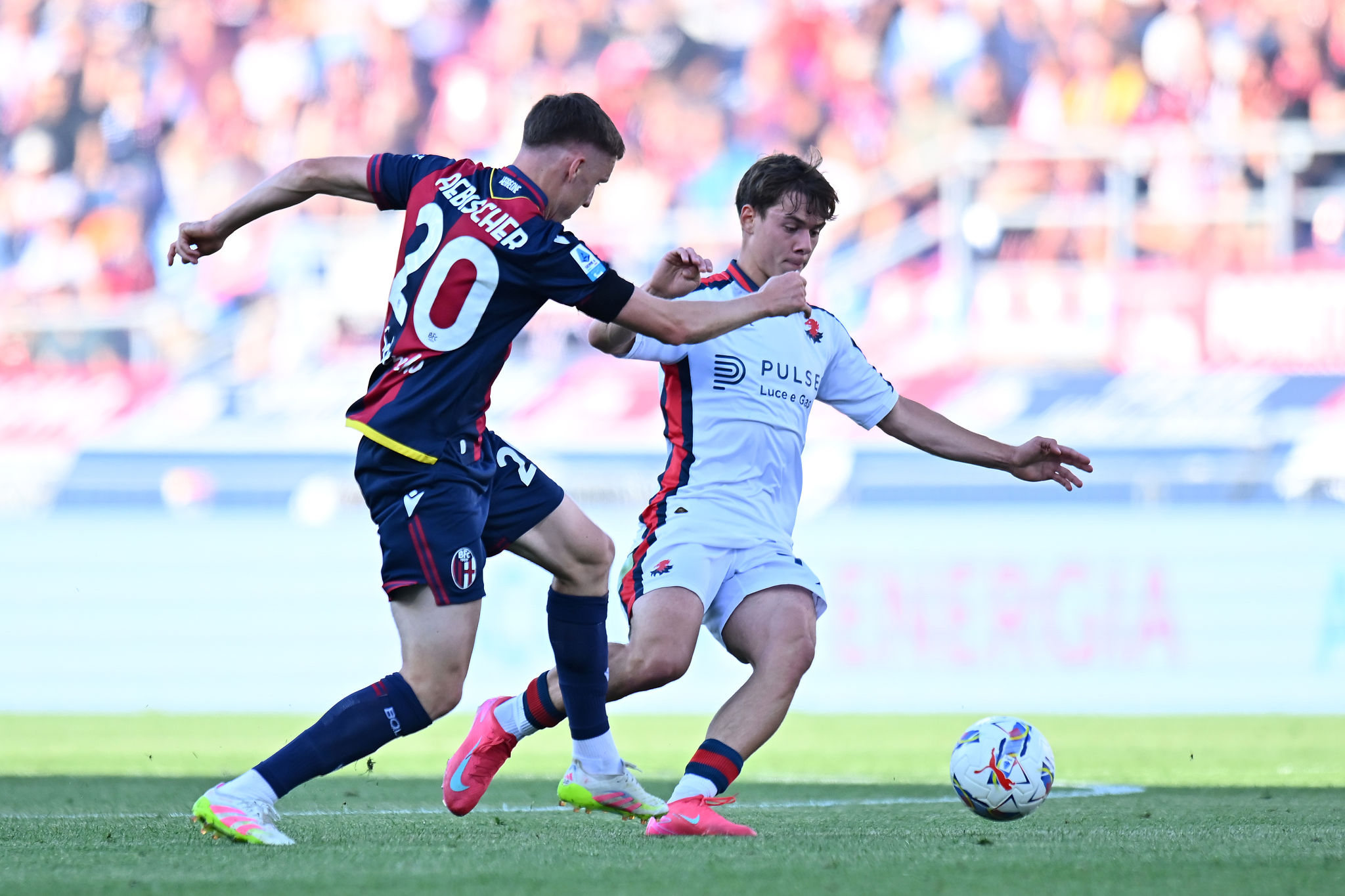 Mercato, Cagliari su Aebischer: trattative in corso per il centrocampista