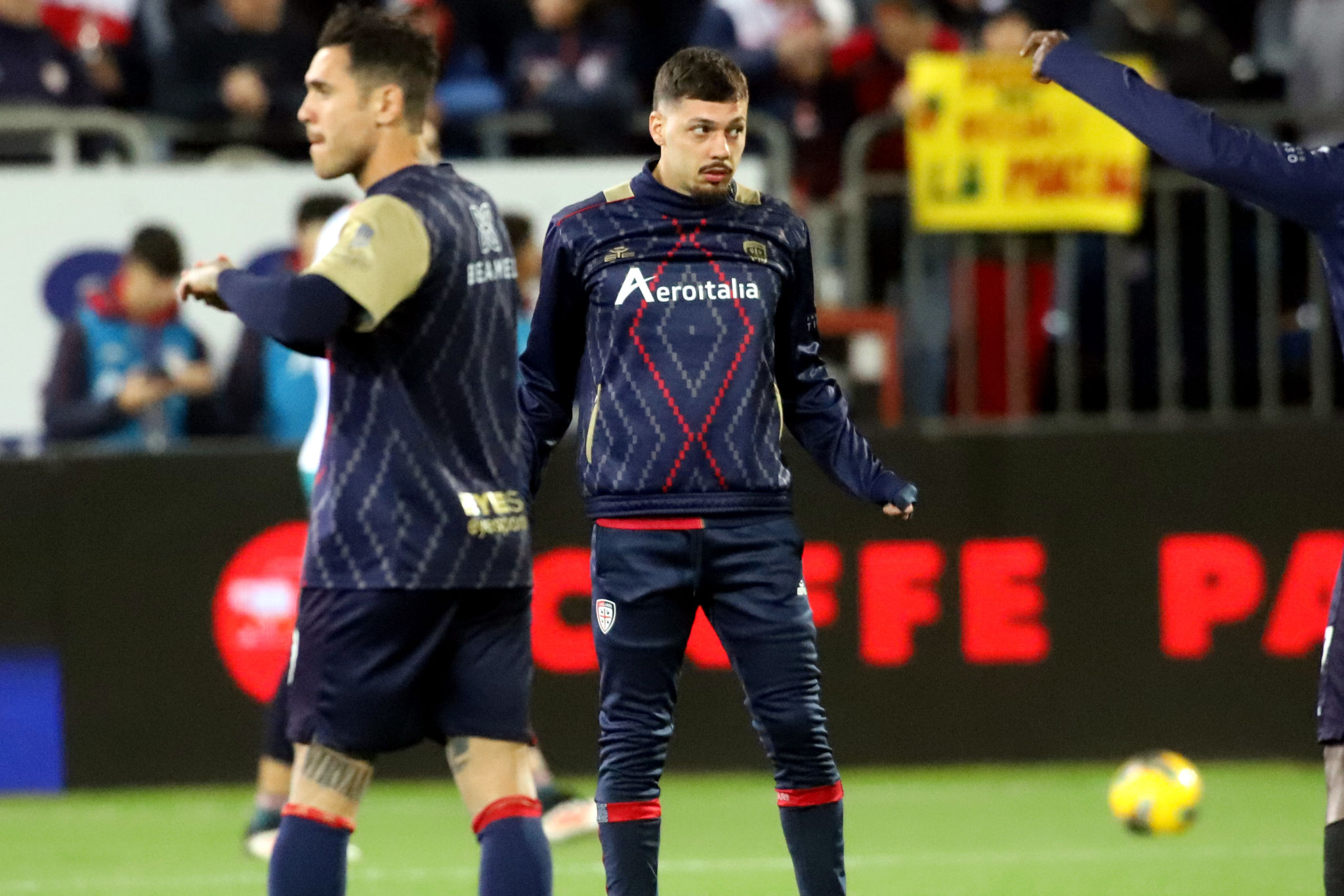 Mercato Cagliari: Rog 'siamo interessati a trattenerlo', Jankto 'non ho pensato al trasferimento'