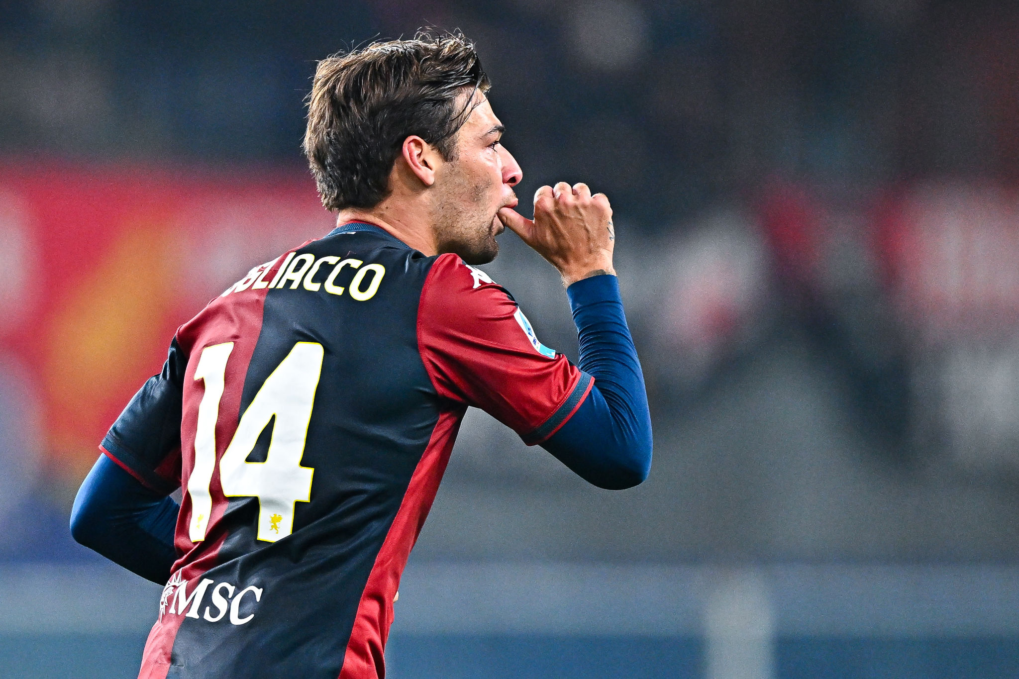 Cagliari: Vogliacco si allontana. Paok in pressing