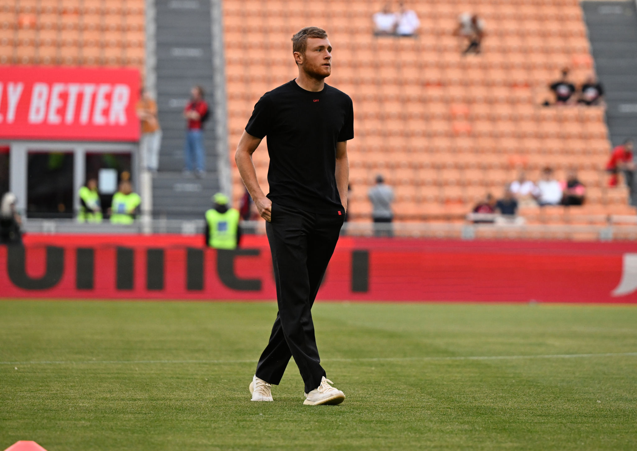 Mercato Cagliari: Pobega del Milan nel mirino per il centrocampo