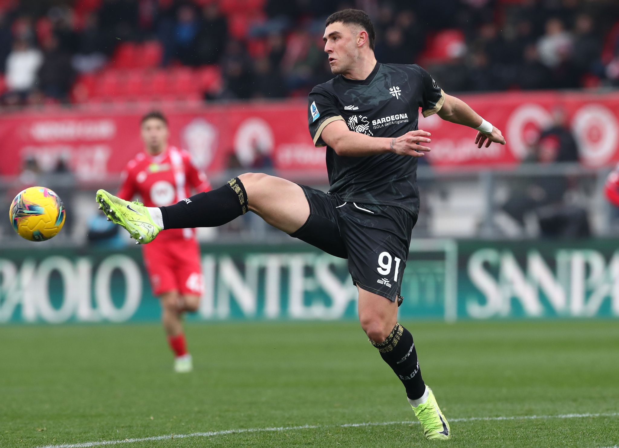 Cagliari, caccia alla seconda punta. Piccoli e Zortea al centro del mercato