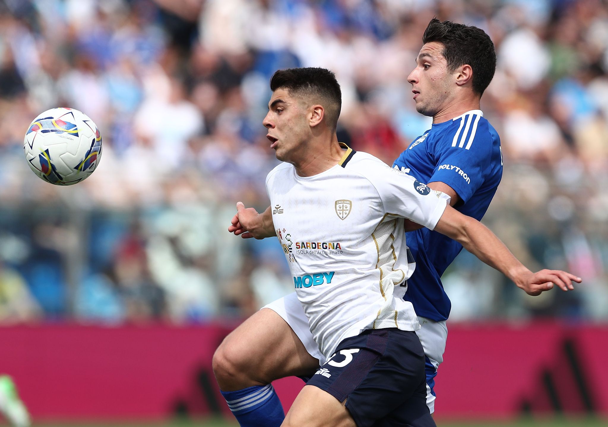 Cagliari, Fernandez del Talleres nel mirino per il centrocampo