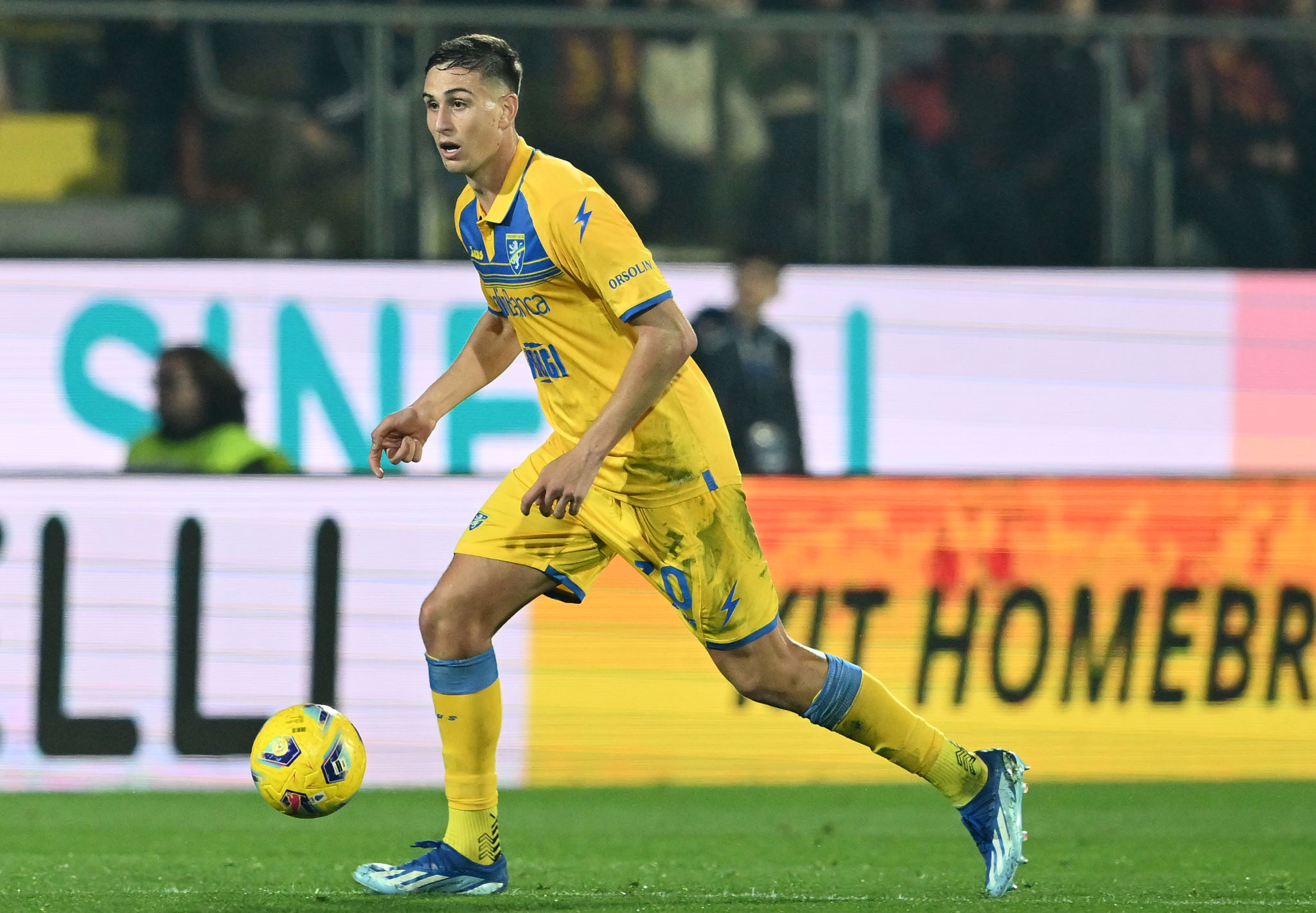 Frosinone, Alvini: “Monterisi si è sentito male”. Out col Cagliari