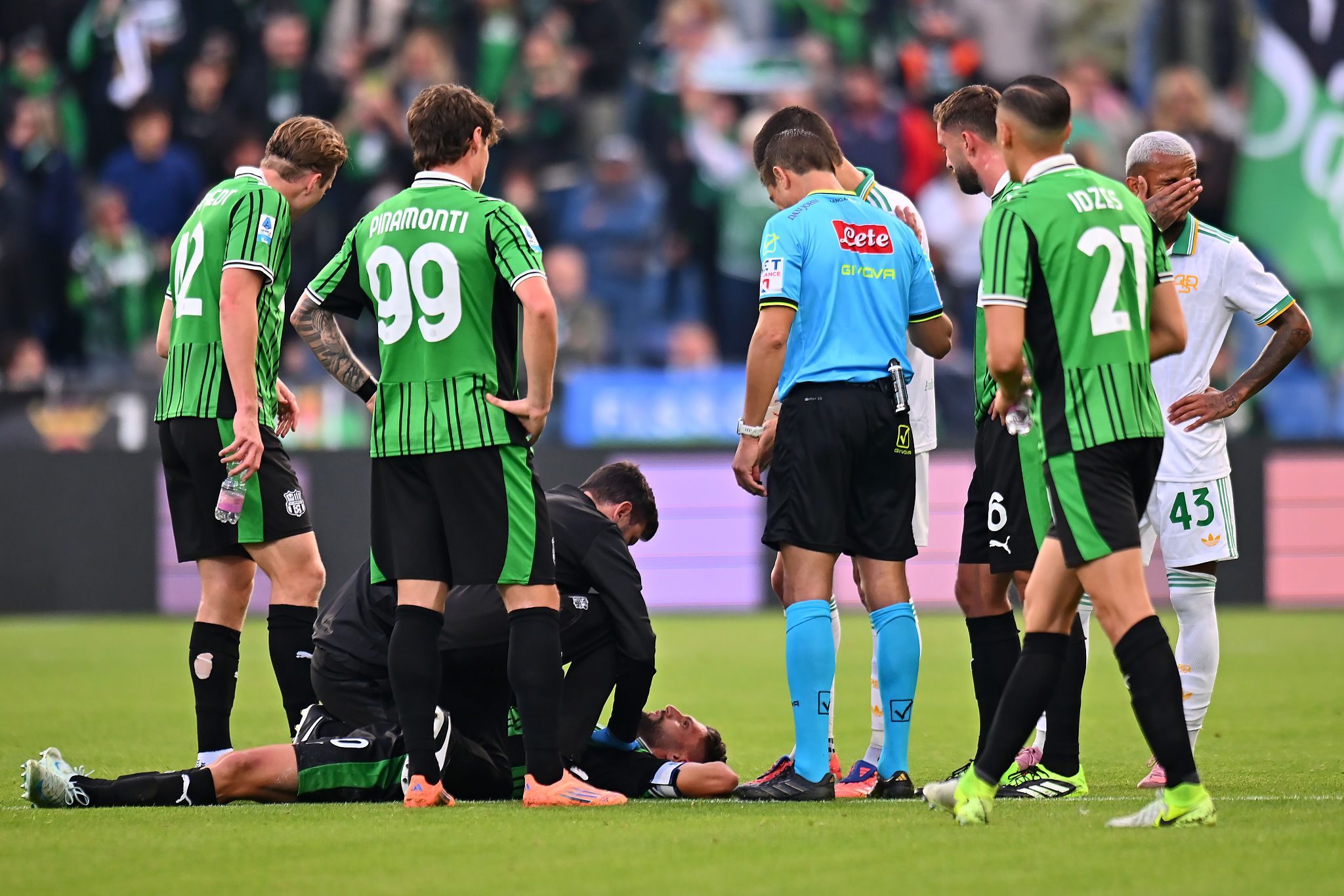 Sassuolo, le condizioni di Berardi dopo il colpo alla testa in vista del Cagliari: l’esito degli esami