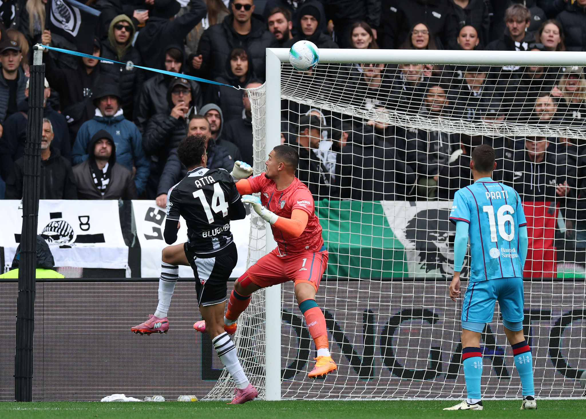 Caprile al centro del mercato: ora ci pensa anche la Roma