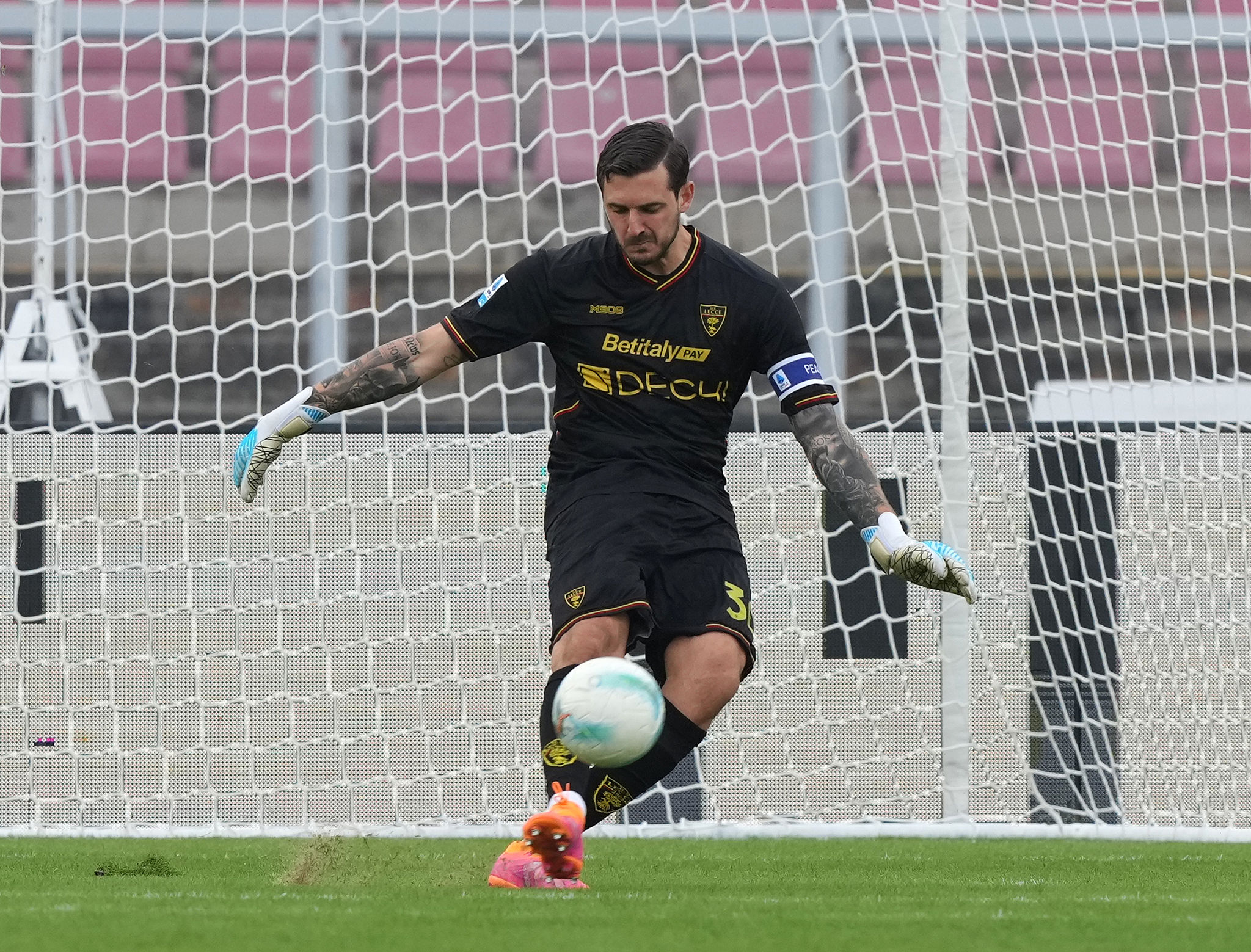 falcone elogia la parata su deiola del cagliari