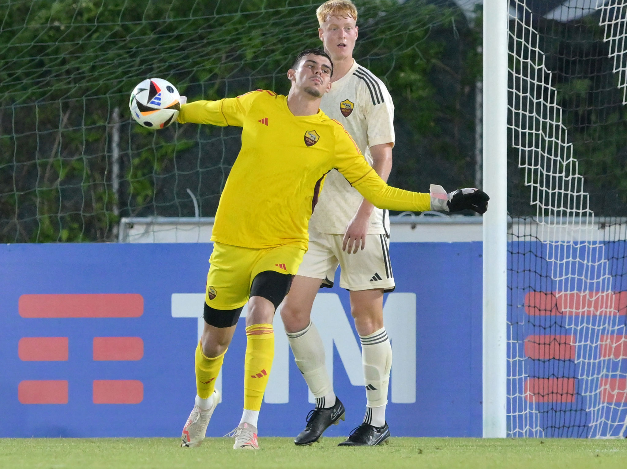 Le parate di Kehayov salvano il Cagliari Primavera: è 0-0 con la Juventus