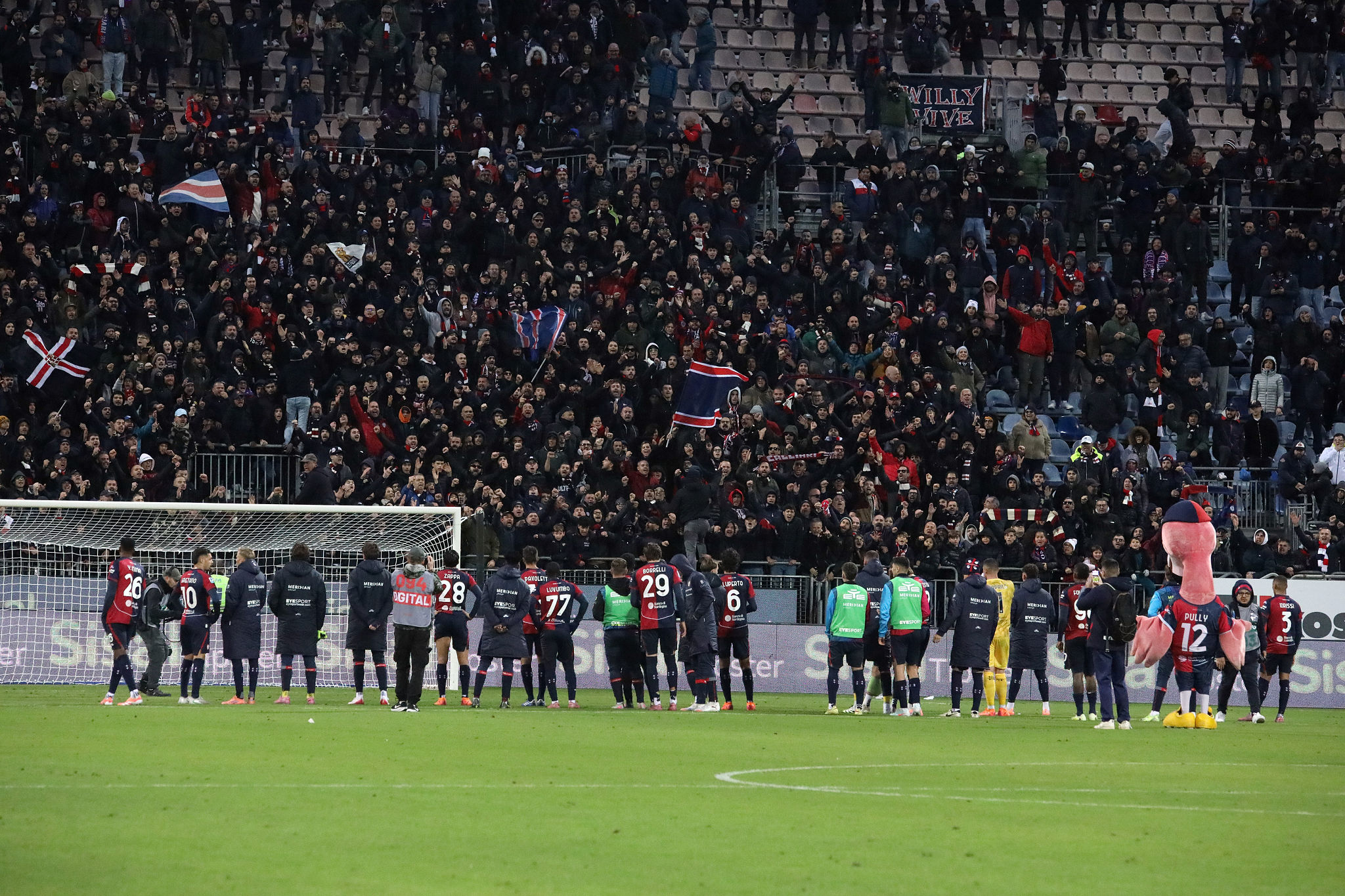 Il Cagliari si ferma e guarda avanti. Dopo il Genoa, nel mirino c’è la Juventus