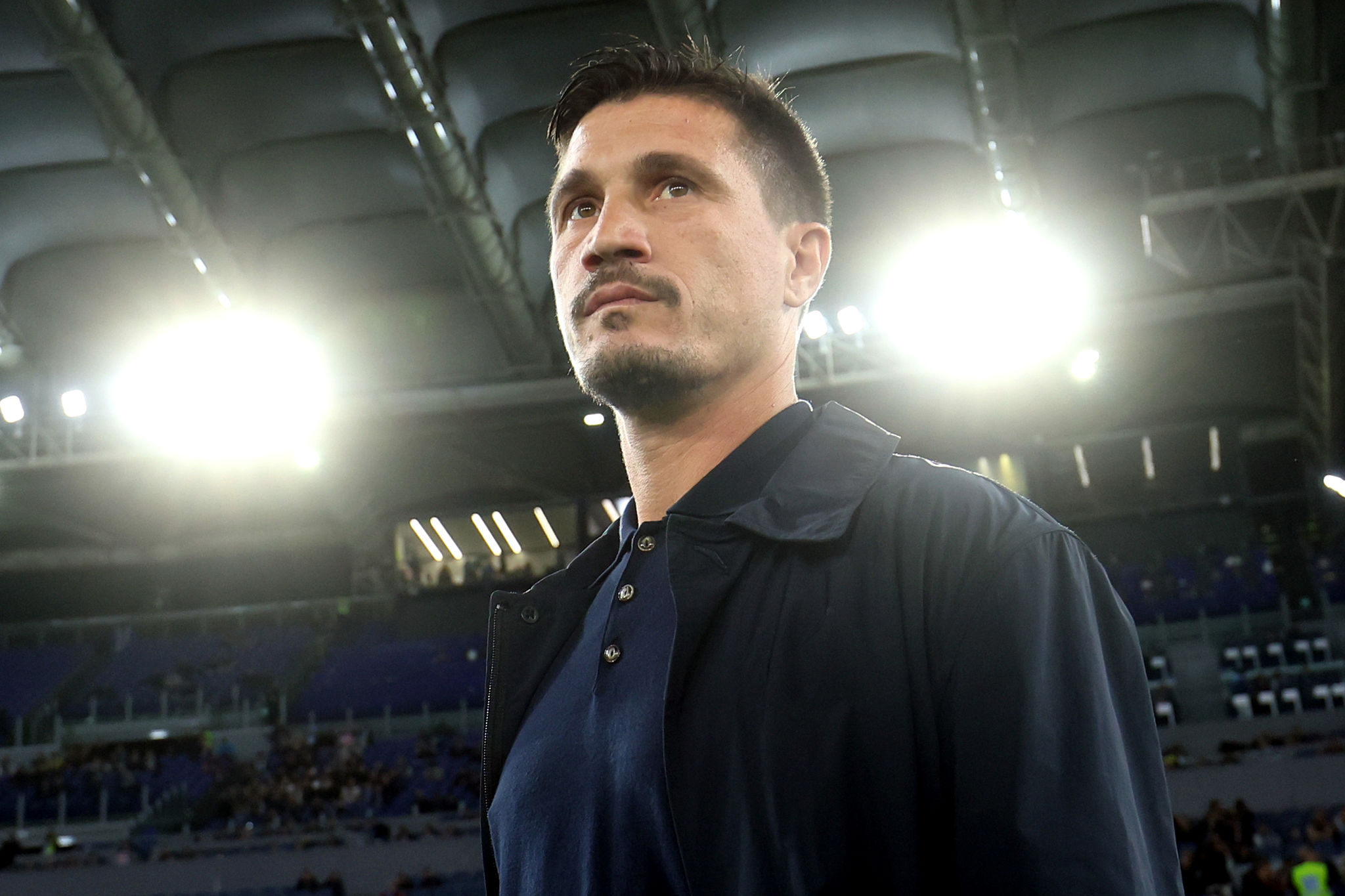 Pisacane esalta il Cagliari: un punto prezioso e l'orgoglio per la prestazione a Como