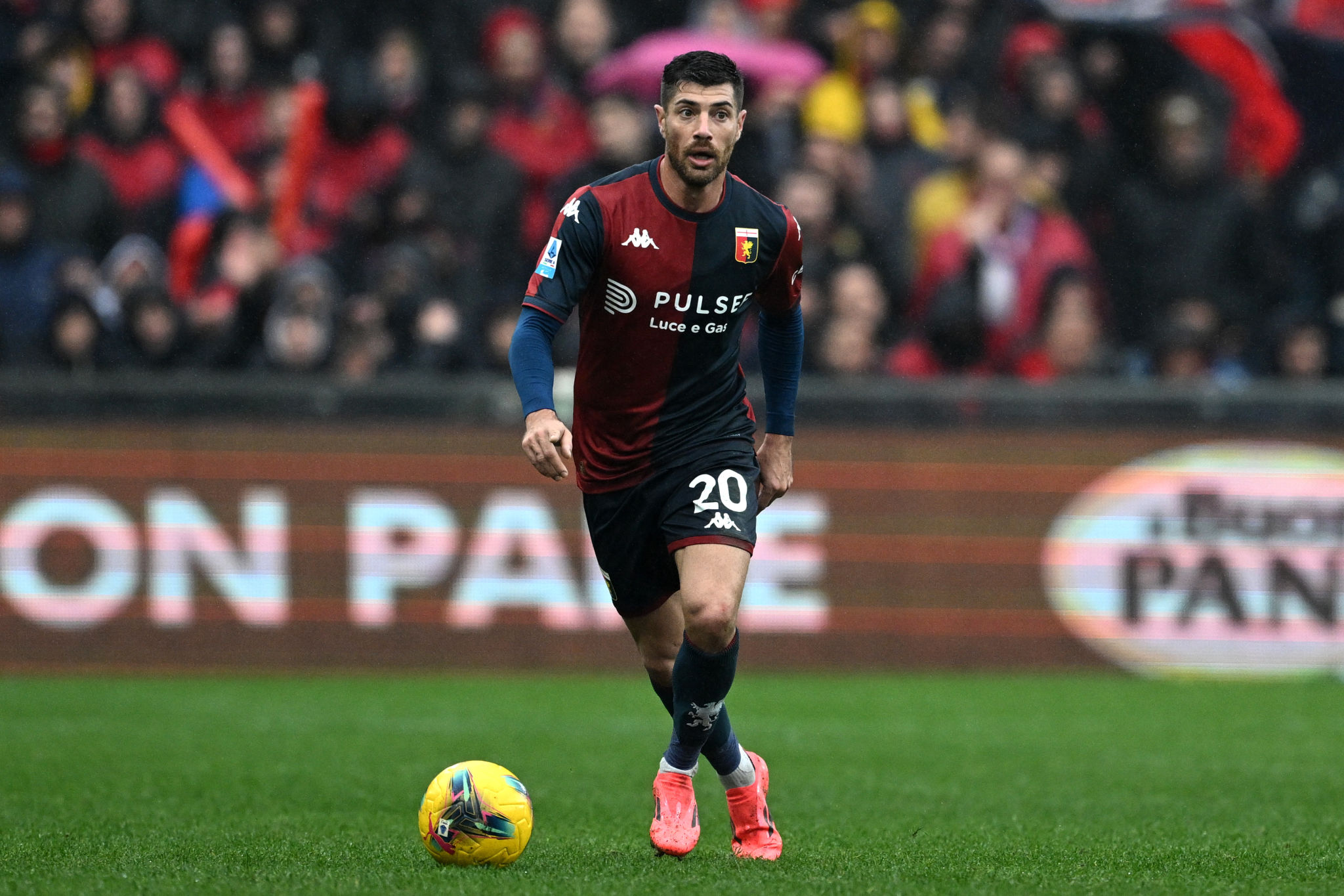 Il Genoa prepara la sfida contro il Cagliari: i dettagli dell’allenamento