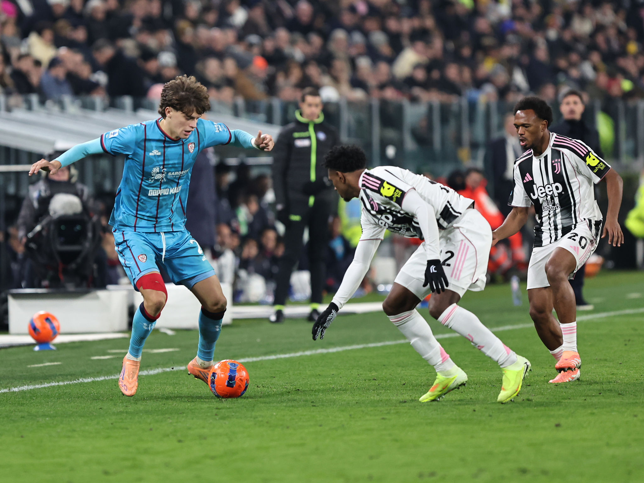 Juventus-Cagliari, il rigore negato a Palestra. Corda: “Era netto”