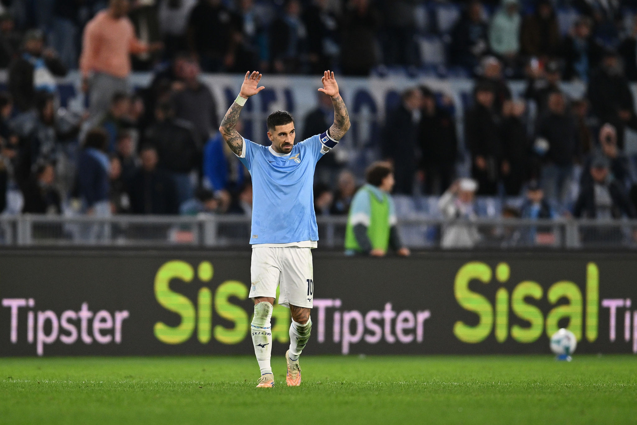 Lazio, ali decisive contro il Cagliari: Sarri trova la chiave