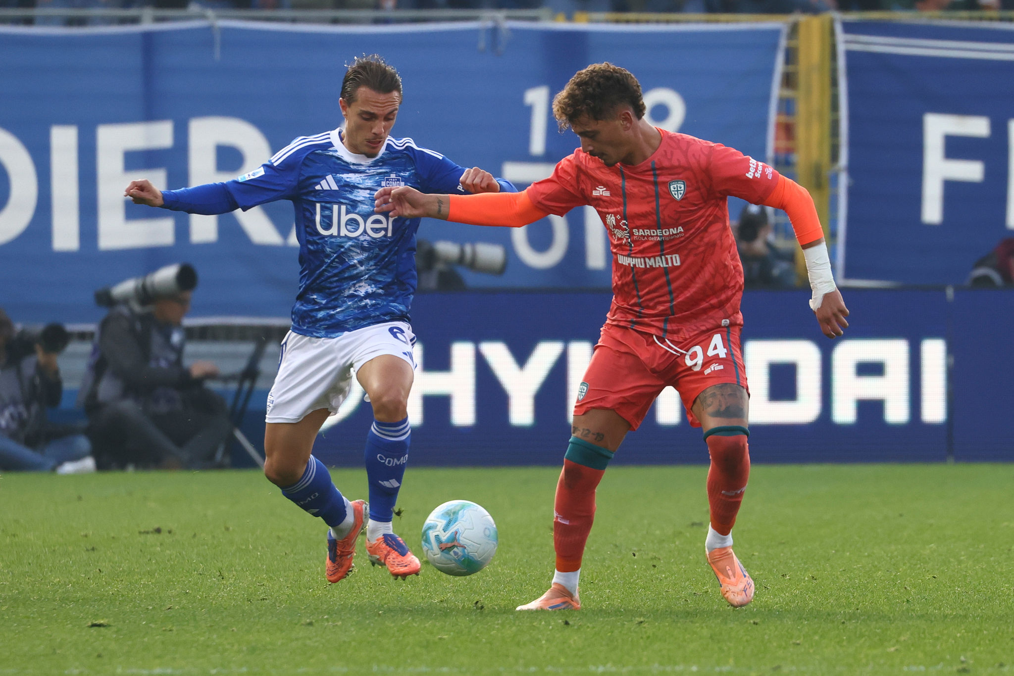 Pareggio spettacolare all’Unipol Domus: il Cagliari fa 3-3 contro il Genoa