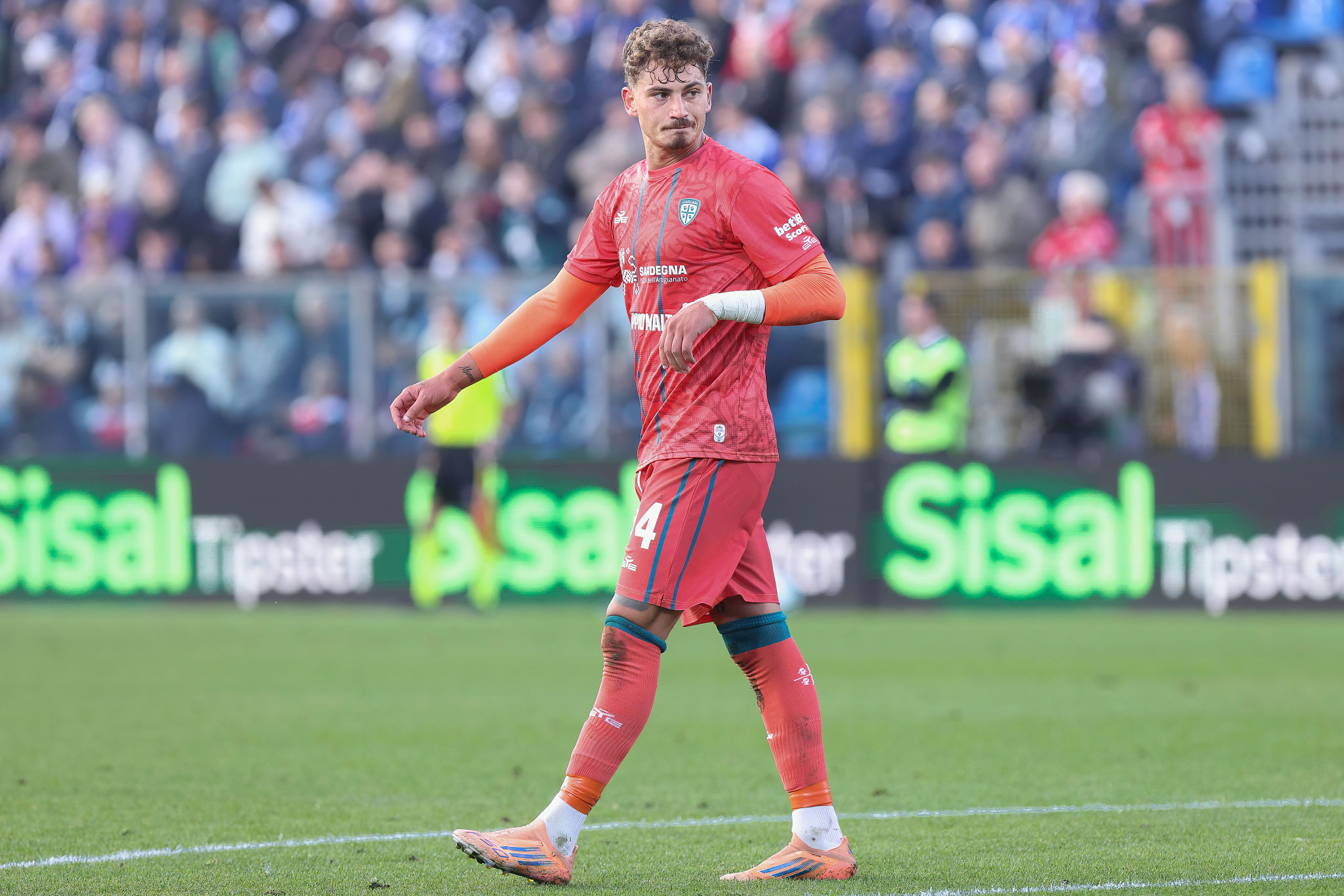 Esposito, parla l’agente: il retroscena sul suo arrivo all’Inter e il presente a Cagliari