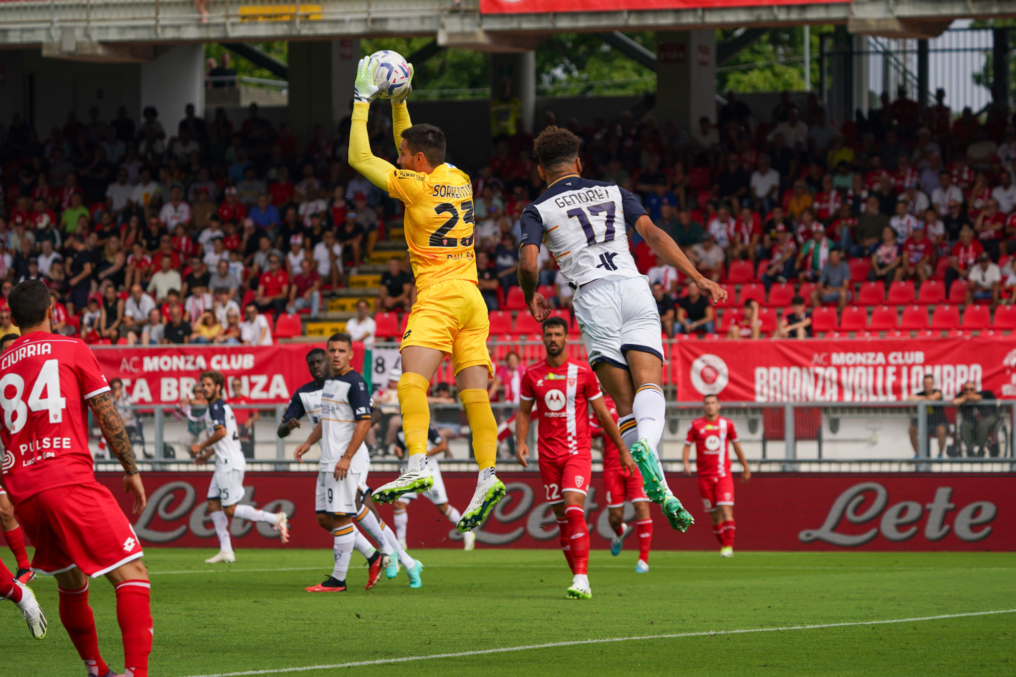 Sorrentino: "Salvezza? Più complicata per la Fiorentina che per il Cagliari"