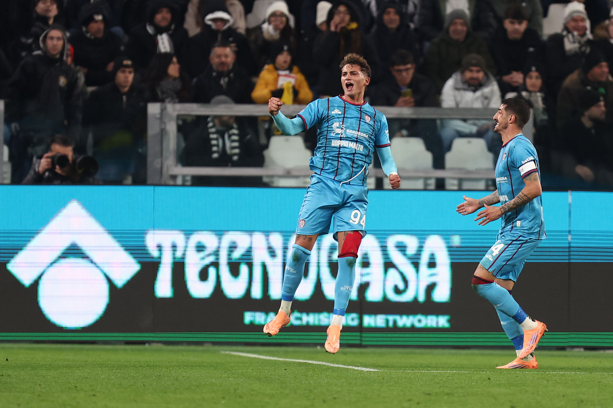 Esposito in doppia marcatura consecutiva: un segnale di crescita per l'attacco del Cagliari