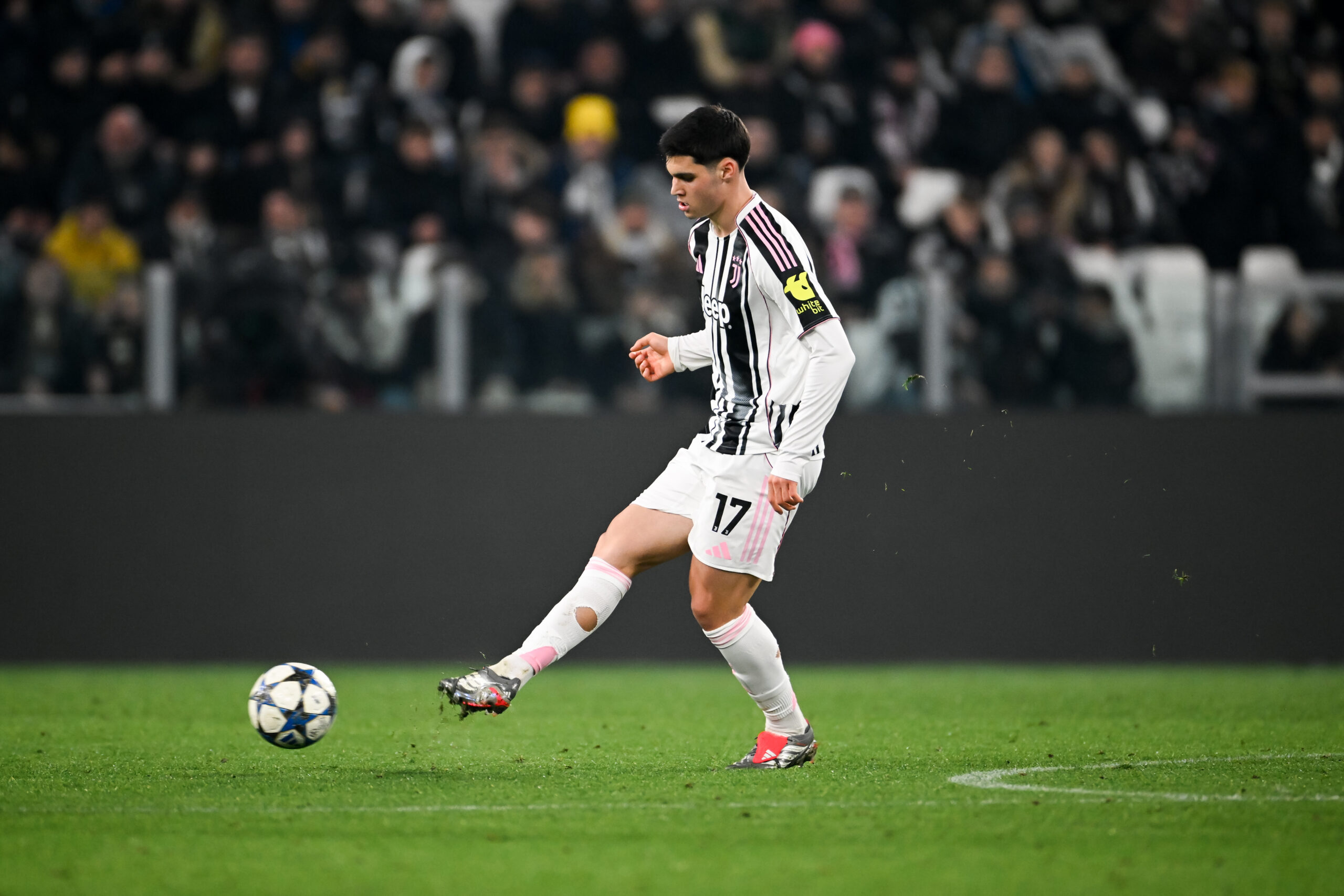 Cagliari a caccia di un talento: occhi puntati su Adzic della Juventus