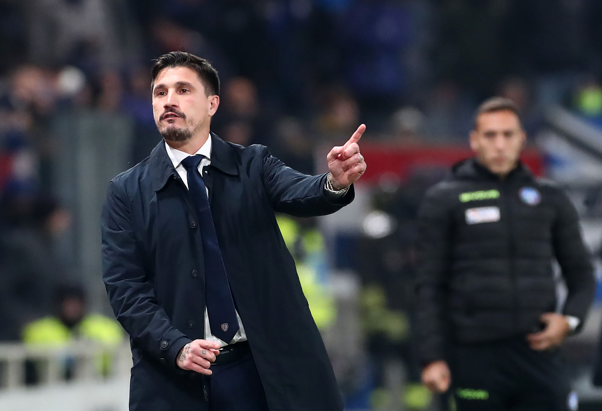 Sconfitta a Bergamo e testa al Pisa: il Cagliari tra campo e mercato