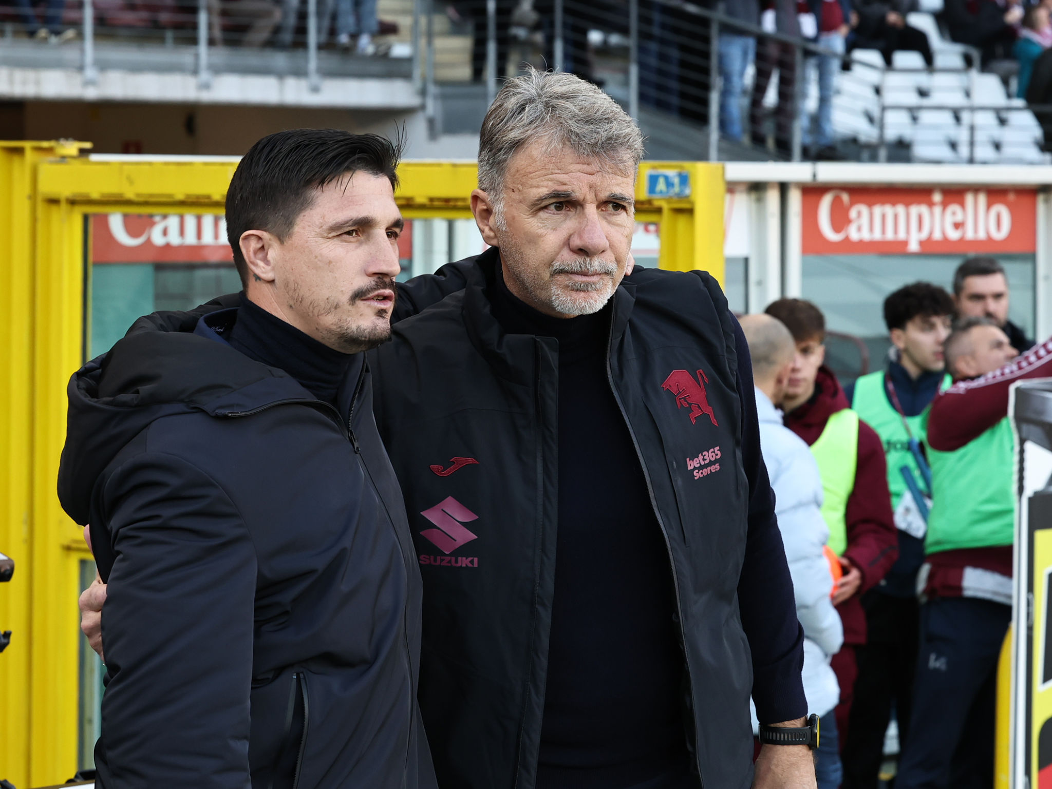 Zola incorona Pisacane: "Il Cagliari gioca con intelligenza"