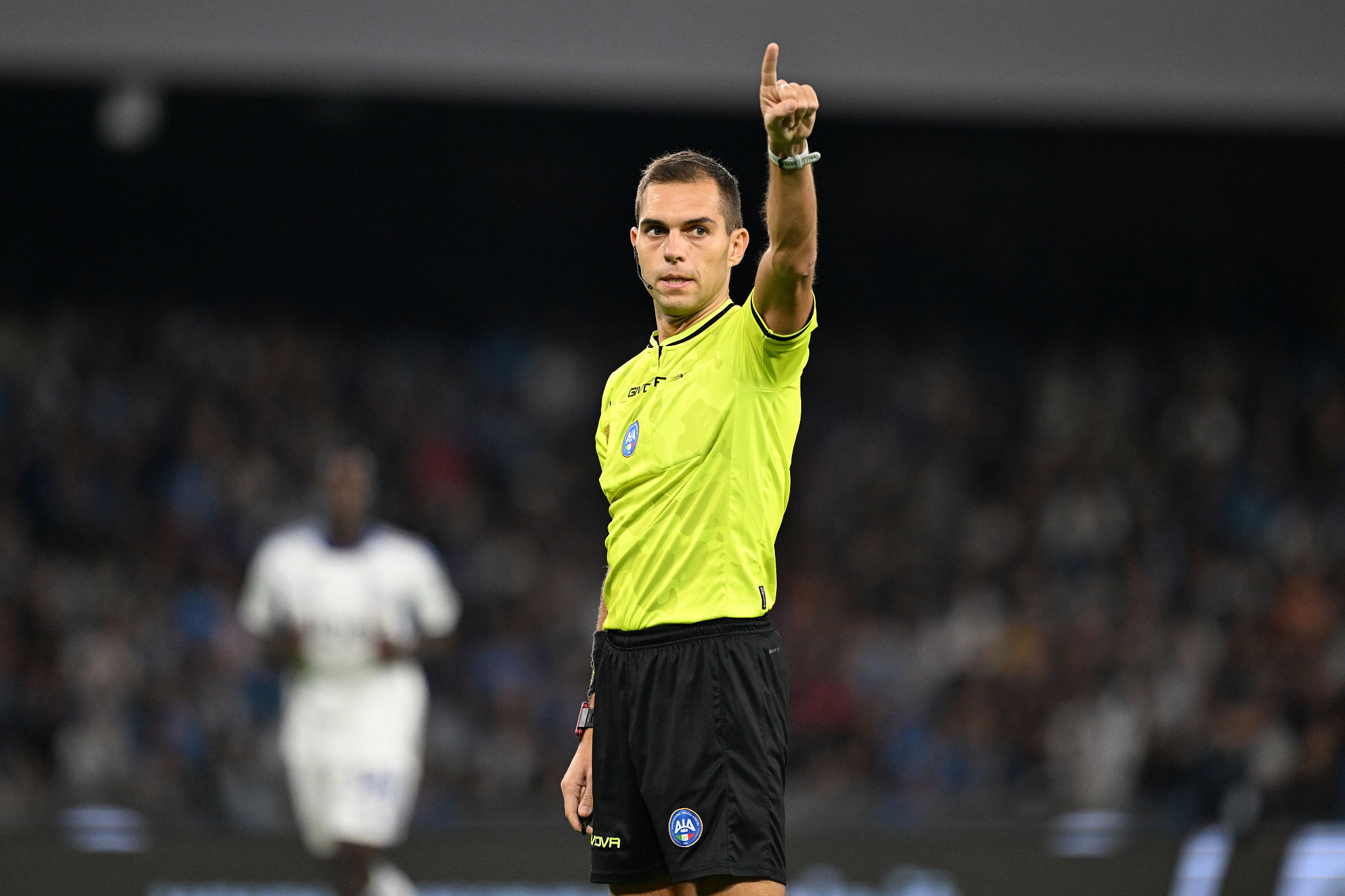 Cagliari-Roma, designato l'arbitro: ecco chi dirigerà la sfida all'Unipol Domus