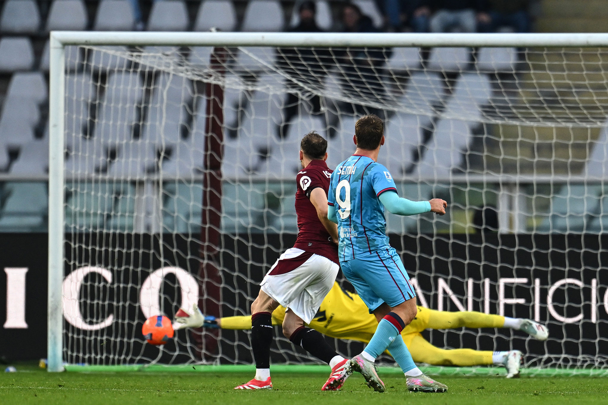 Simeone: "Squadra forte, complimenti a Pisacane"