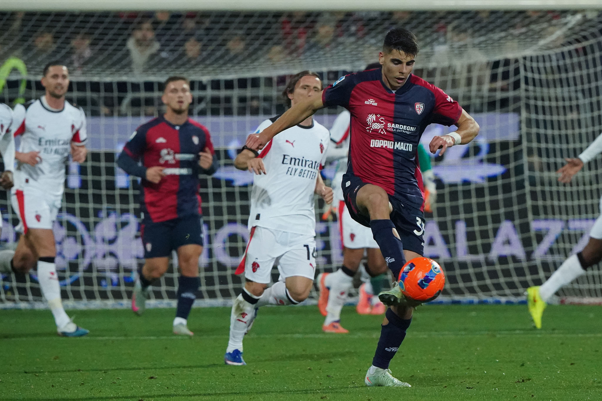 López promuove il Cagliari: "Pisacane lavora bene. Rodriguez come Astori"