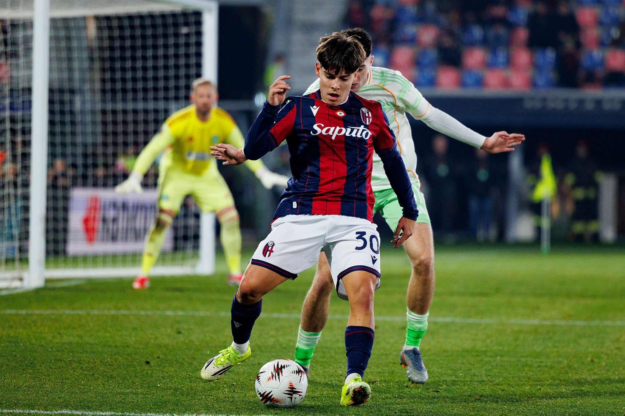 Cagliari esplora una nuova pista: sondaggio con il Bologna per Benjamín Domínguez