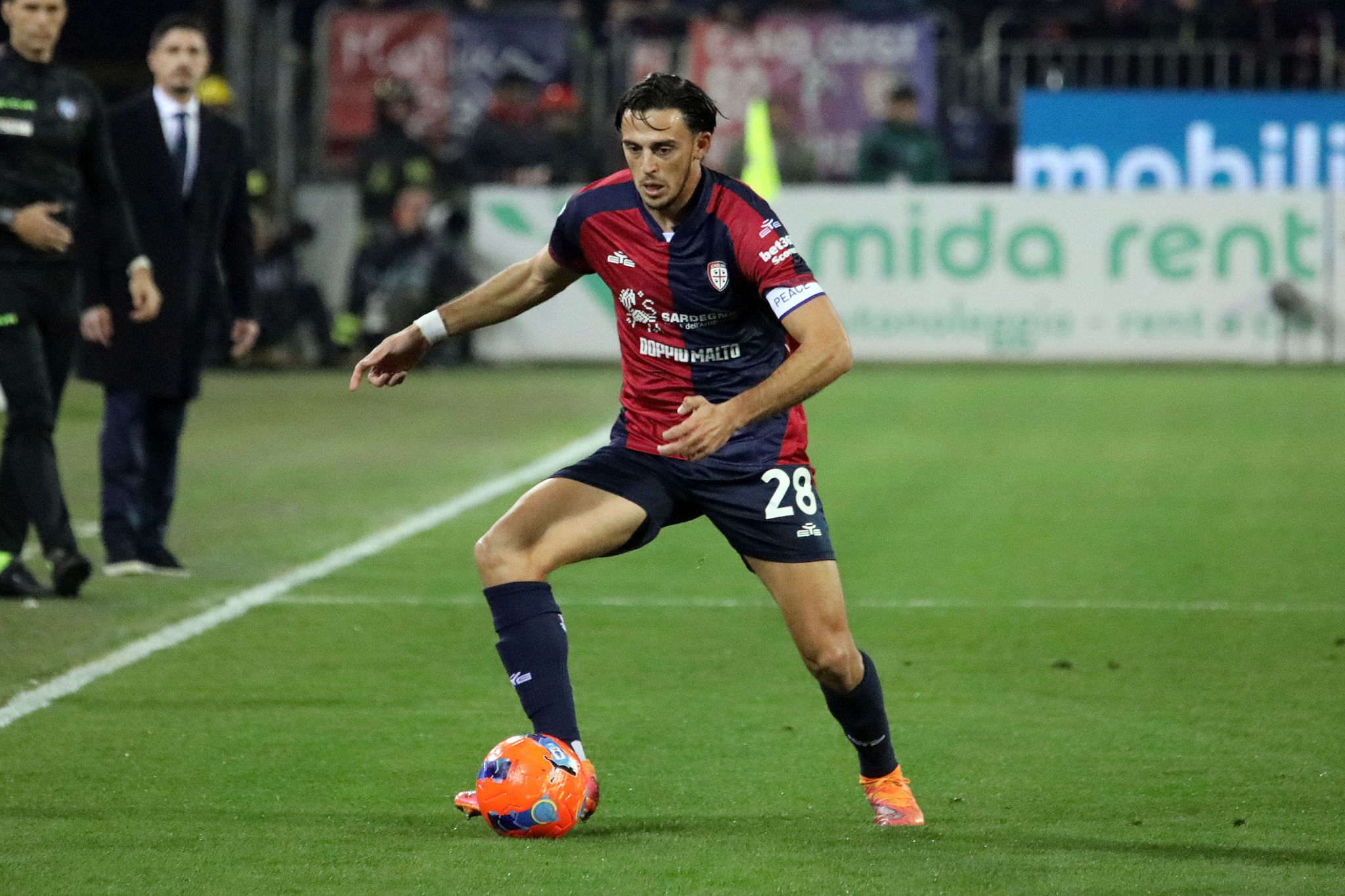 Zappa torna in gruppo: il difensore del Cagliari verso la convocazione per Firenze