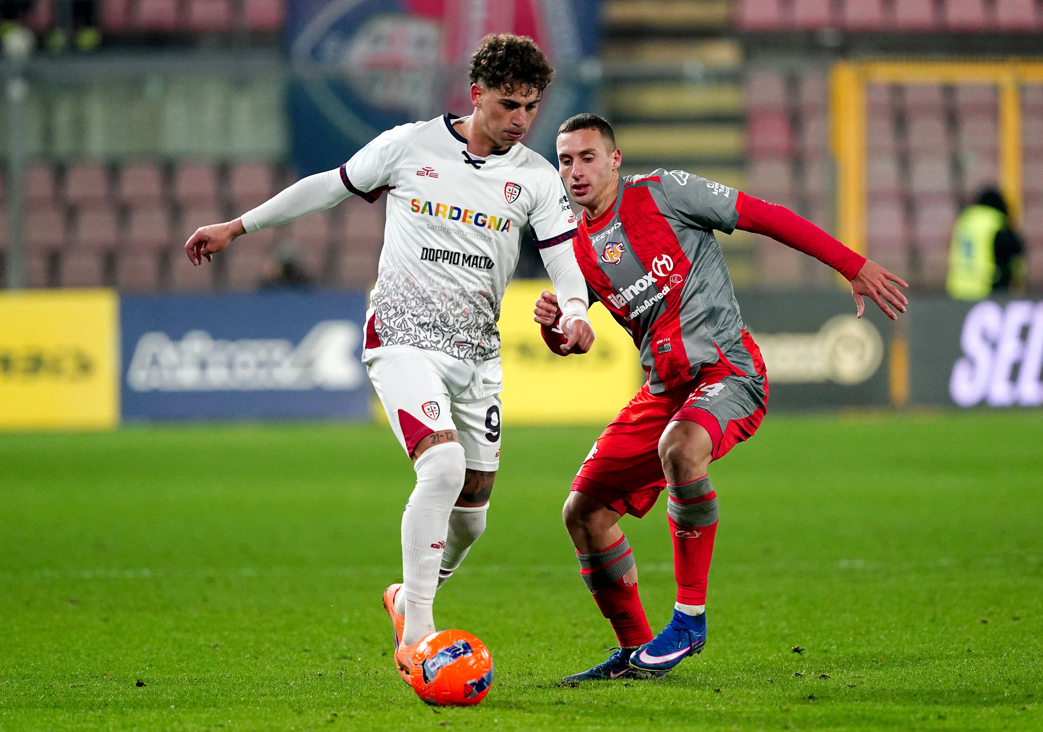 Cagliari, Esposito: "La vittoria un messaggio per il campionato. Pio o Palestra? Se Marco cominciasse a fare assist..."