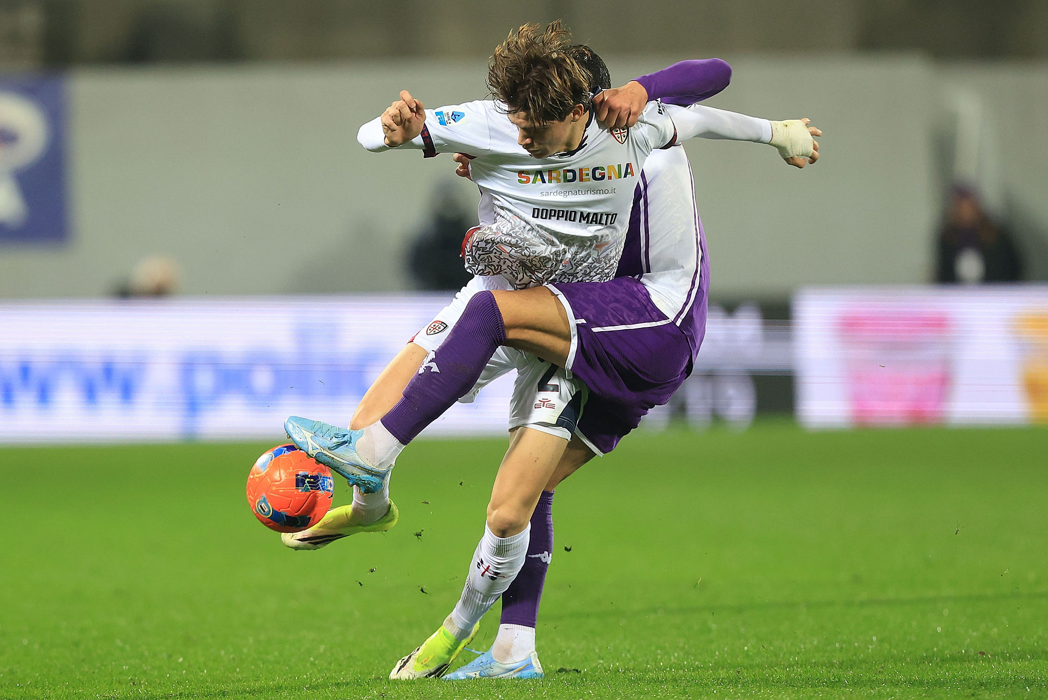 Marelli analizza Fiorentina-Cagliari: “Corretto il vantaggio sul contropiede, il tocco di Palestra non è punibile”