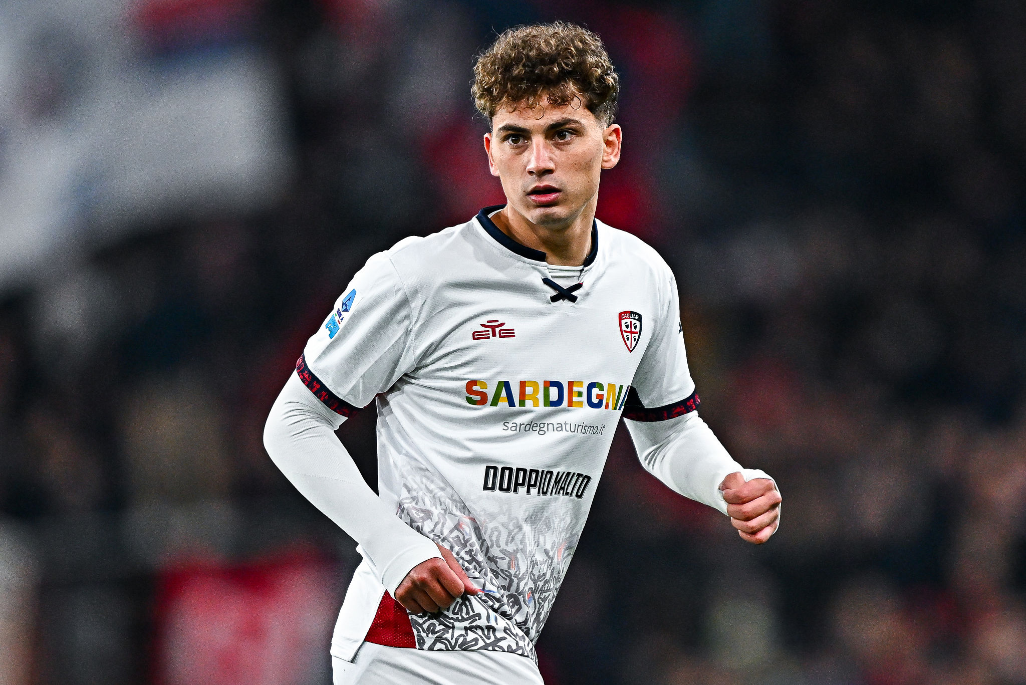 Esposito è il leader tattico del Cagliari: sacrificio e assist per la salvezza