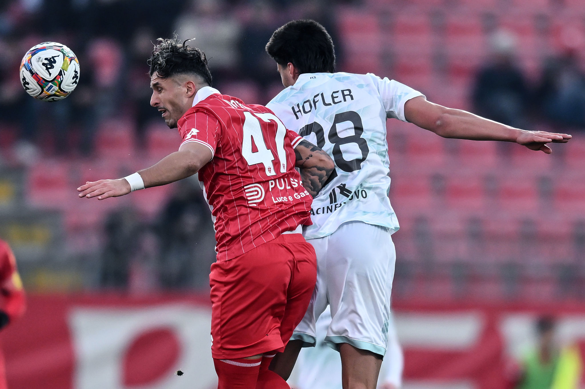 Kofler conteso sul mercato: il Torino sfida il Cagliari per il difensore