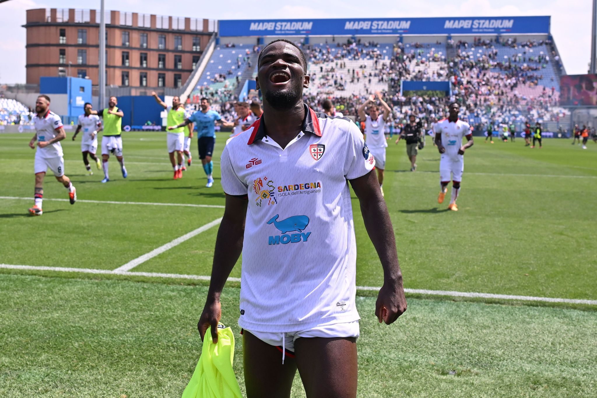 Dossena e Sulemana rinforzano il Cagliari: entrambi disponibili per la trasferta di Firenze