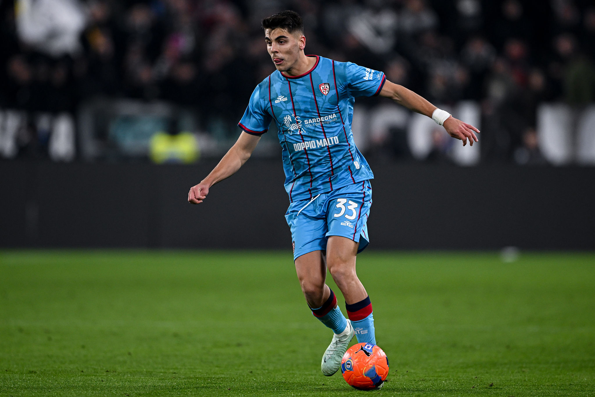 Cagliari al giro di boa: 18 punti e una salvezza da conquistare