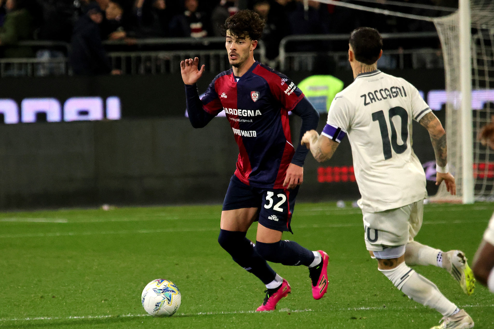 Parma-Cagliari, doppia analisi: “Partita bloccata che attende l’episodio”