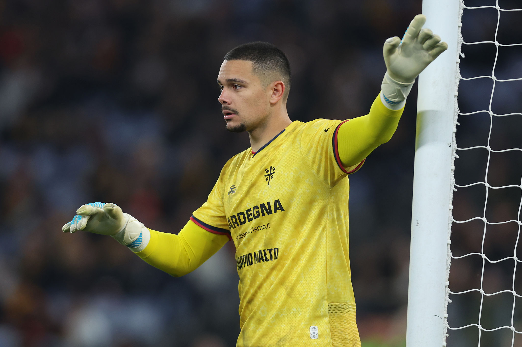 Falco avverte il Lecce: "A Cagliari un entusiasmo che spinge oltre i limiti"