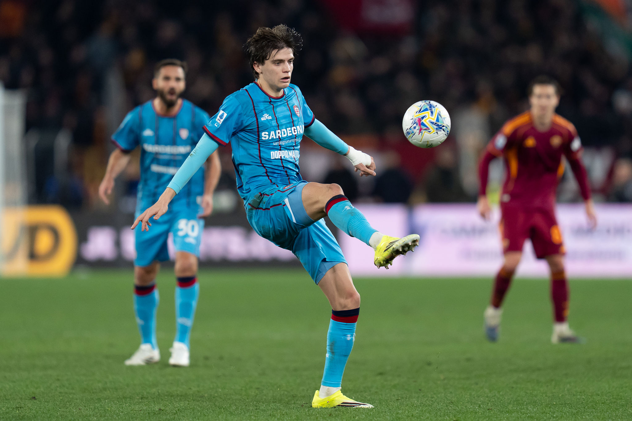 Ventura avverte il Cagliari: "Guai a distrarsi con il Lecce"