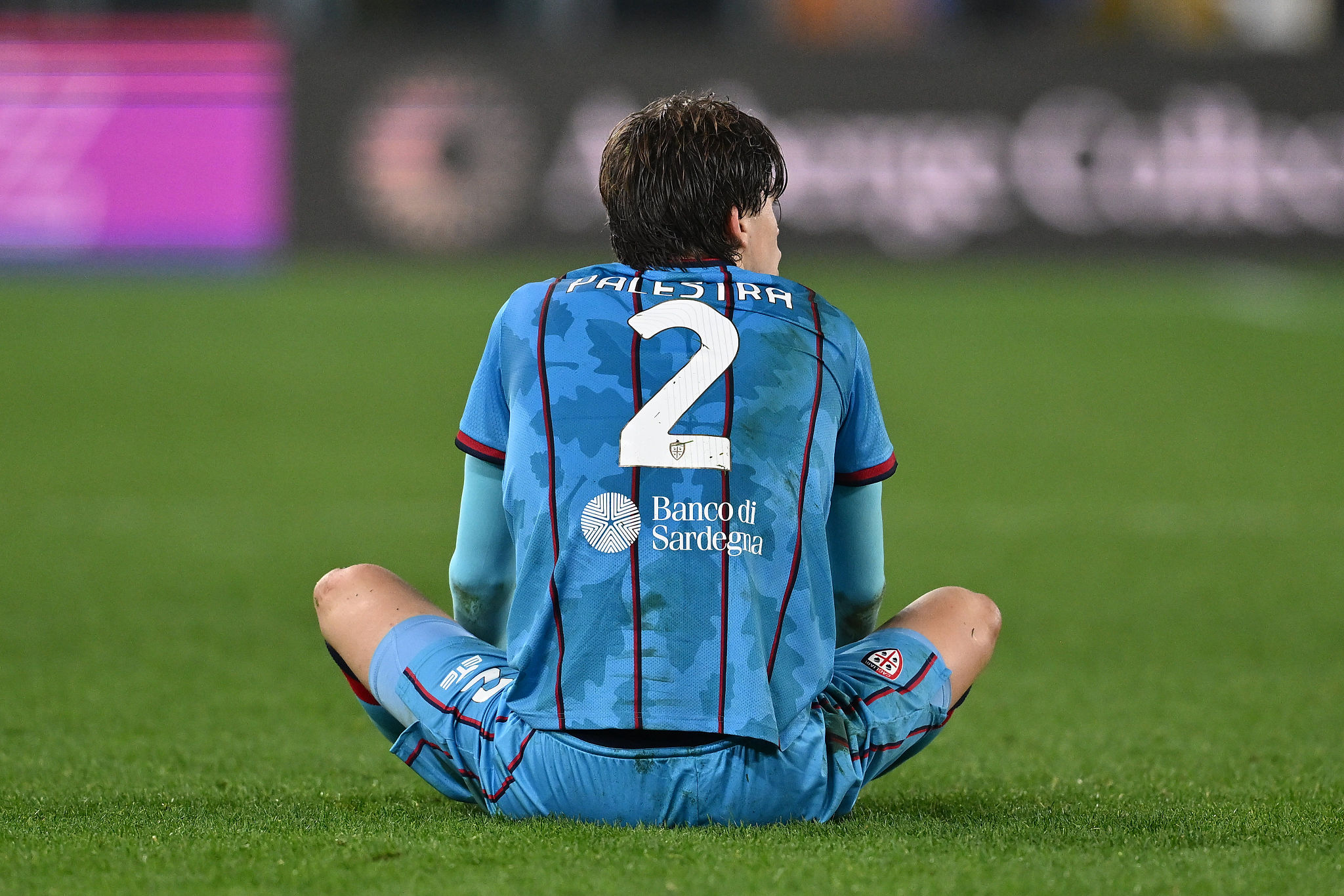 Cagliari, la difesa scricchiola: la sconfitta di Roma accelera le scelte sul mercato?