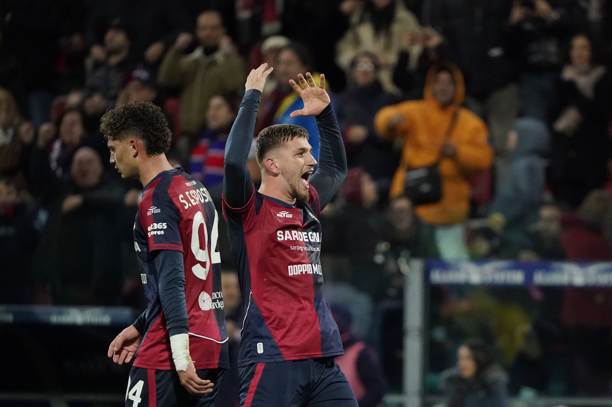 Kılıçsoy spaventa il Lecce: l’attacco del Cagliari poggia sul turco