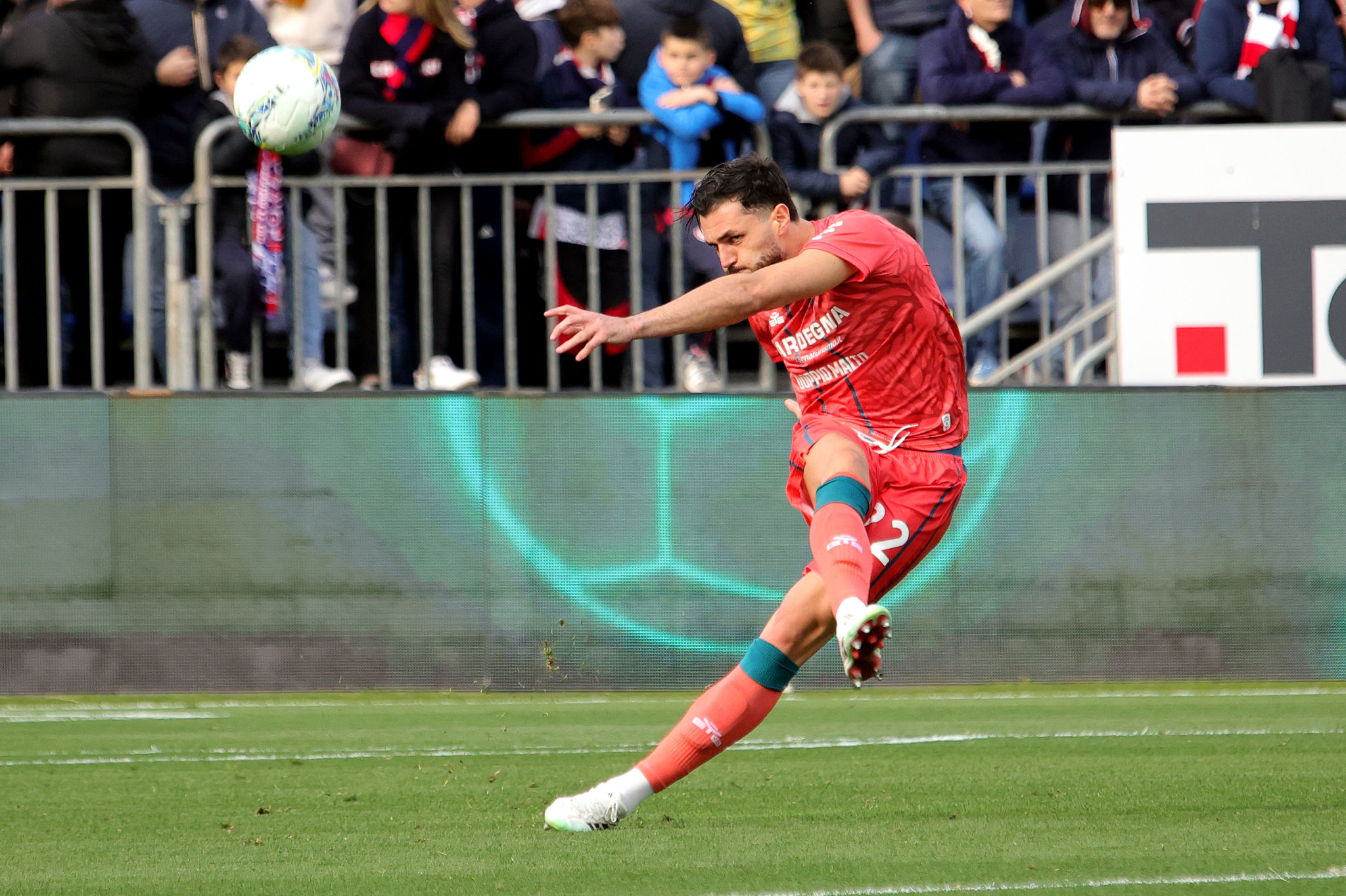 Il Cagliari verso Pisa: Gaetano parzialmente in gruppo, tre a parte