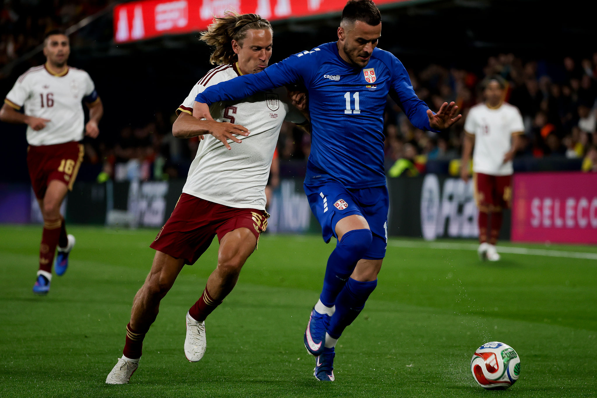 Kostic a parametro zero, il Cagliari valuta il colpo per la fascia