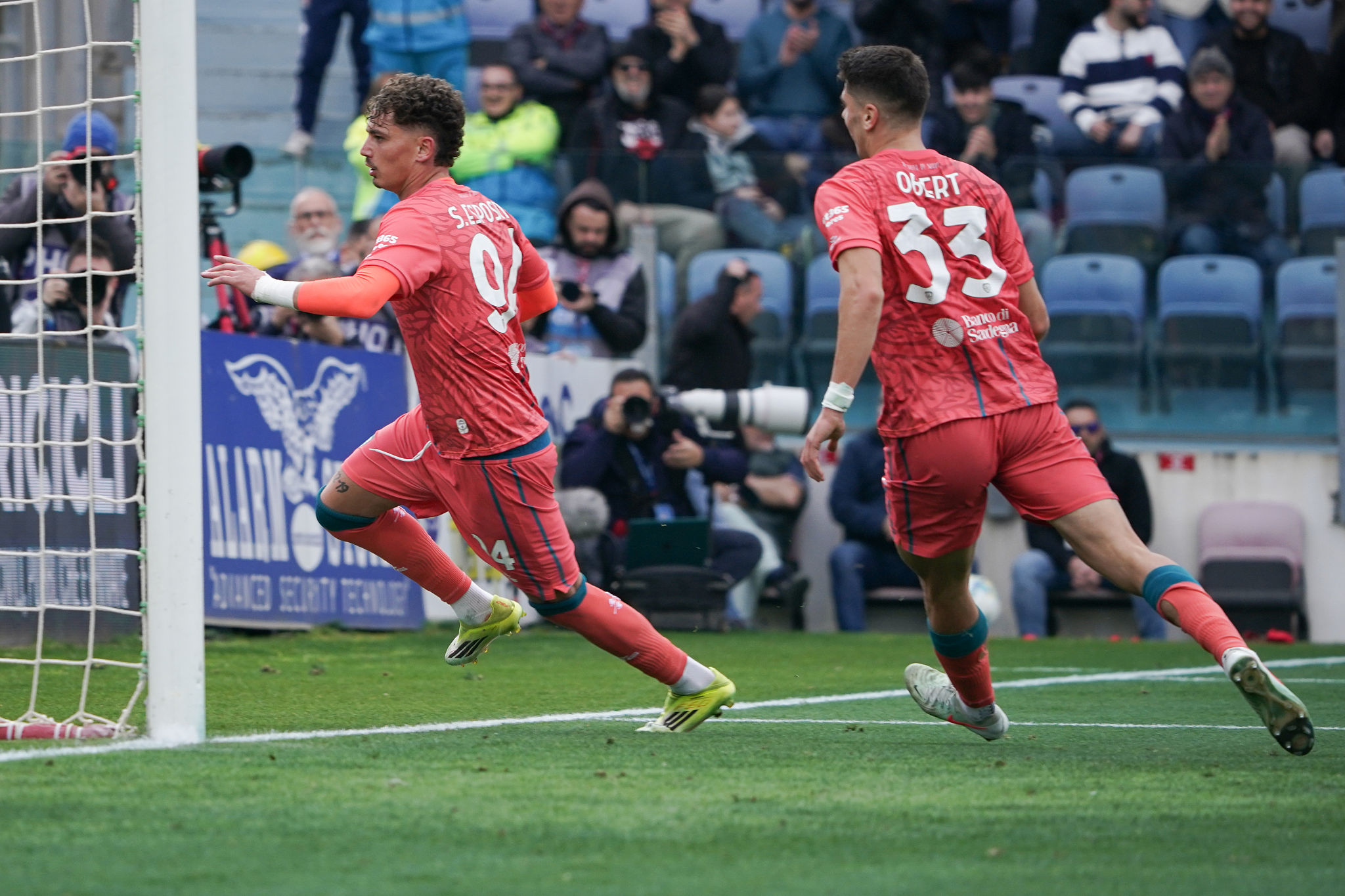 ✗ Esposito torna al gol dopo tre mesi, una luce nella sconfitta del Cagliari